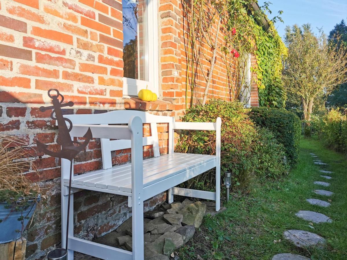 Ferienglueck An Der Nordsee Buche Deine Erdgeschoss-Ferienwohnung Mit Kamin Terrasse Und Eingezaeuntem Garten Fuer Unvergessliche Auszeiten Altfunnixsiel Exteriér fotografie