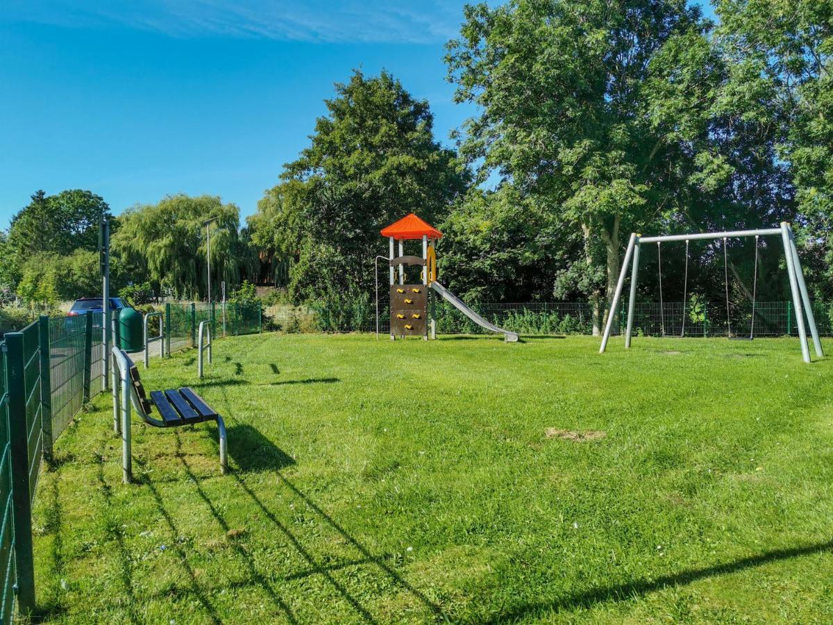 Ferienglueck An Der Nordsee Buche Deine Erdgeschoss-Ferienwohnung Mit Kamin Terrasse Und Eingezaeuntem Garten Fuer Unvergessliche Auszeiten Altfunnixsiel Exteriér fotografie