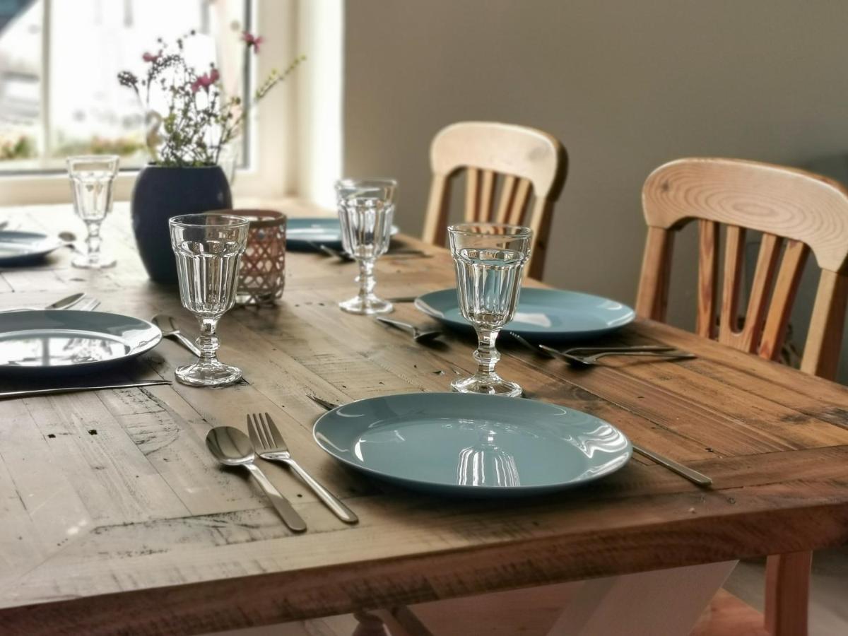 Ferienglueck An Der Nordsee Buche Deine Erdgeschoss-Ferienwohnung Mit Kamin Terrasse Und Eingezaeuntem Garten Fuer Unvergessliche Auszeiten Altfunnixsiel Exteriér fotografie