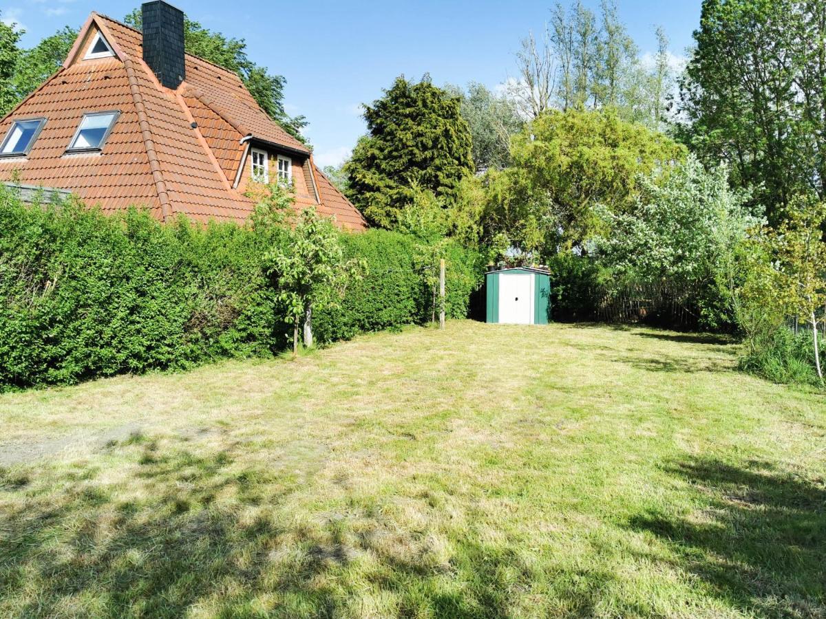 Ferienglueck An Der Nordsee Buche Deine Erdgeschoss-Ferienwohnung Mit Kamin Terrasse Und Eingezaeuntem Garten Fuer Unvergessliche Auszeiten Altfunnixsiel Exteriér fotografie